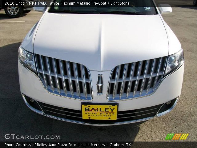 2010 Lincoln MKT FWD in White Platinum Metallic Tri-Coat