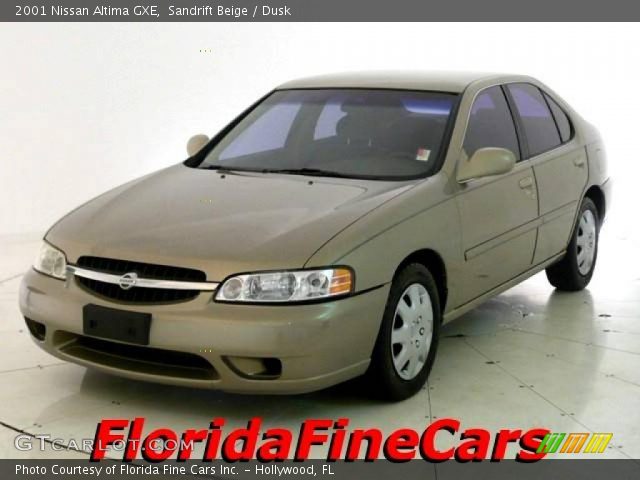 2001 Nissan Altima GXE in Sandrift Beige