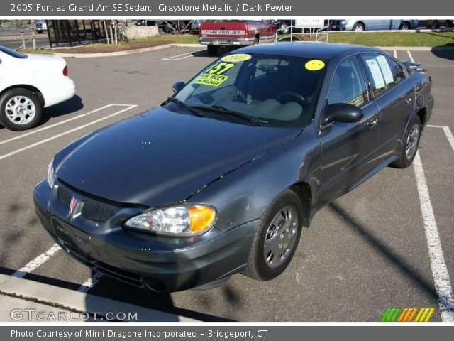 2005 Pontiac Grand Am SE Sedan in Graystone Metallic