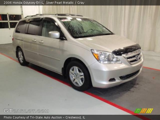 2006 Honda Odyssey EX-L in Silver Pearl Metallic
