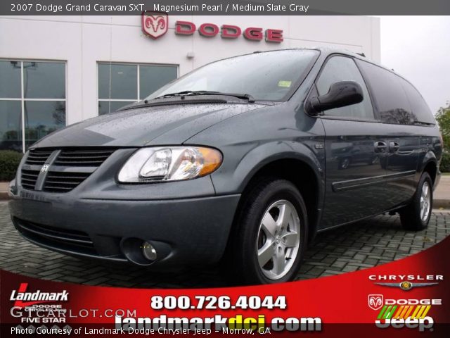 2007 Dodge Grand Caravan SXT in Magnesium Pearl
