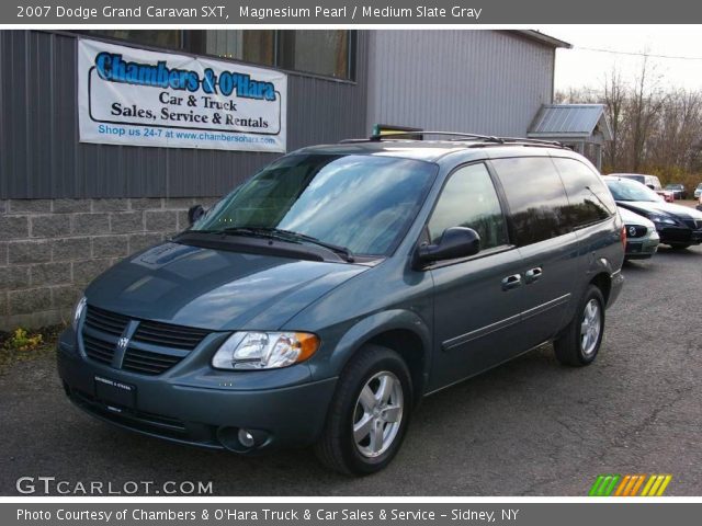2007 Dodge Grand Caravan SXT in Magnesium Pearl