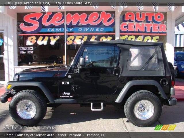 2004 Jeep Wrangler X 4x4 in Black
