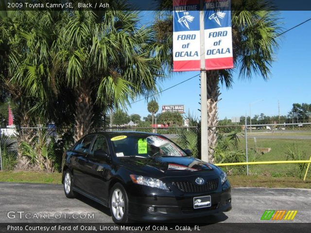 2009 Toyota Camry SE in Black