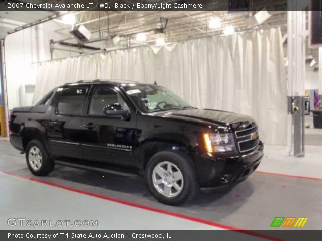 2007 Chevrolet Avalanche LT 4WD in Black