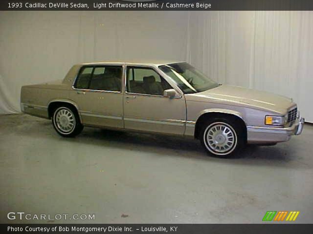 1993 Cadillac DeVille Sedan in Light Driftwood Metallic