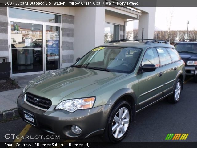 2007 Subaru Outback 2.5i Wagon in Willow Green Opal