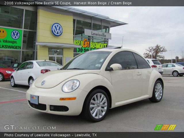 2008 Volkswagen New Beetle SE Coupe in Harvest Moon Beige