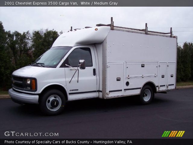 2001 Chevrolet Express 3500 Cargo Van in White