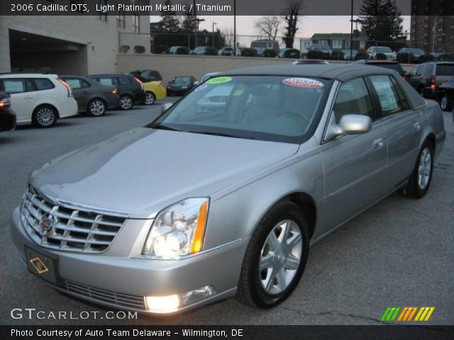 2006 Cadillac DTS  in Light Platinum Metallic