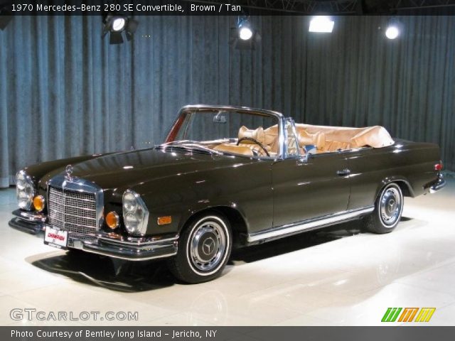 1970 Mercedes-Benz 280 SE Convertible in Brown