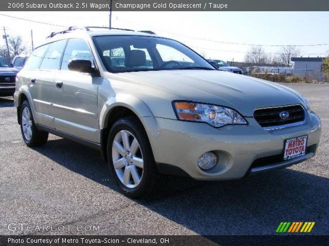 2006 Subaru Outback 2.5i Wagon in Champagne Gold Opalescent