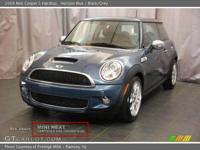 2009 Mini Cooper S Hardtop in Horizon Blue