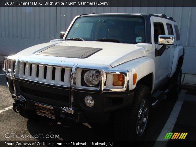 2007 Hummer H3 X in Birch White