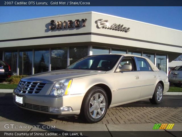 2007 Cadillac DTS Luxury in Gold Mist