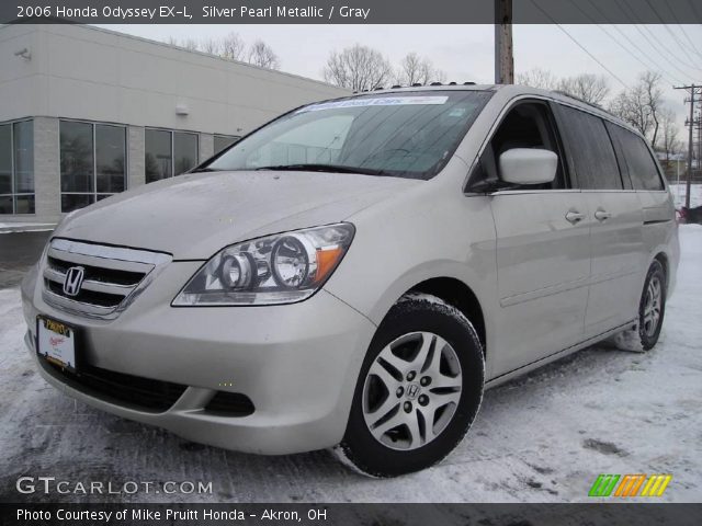 2006 Honda Odyssey EX-L in Silver Pearl Metallic