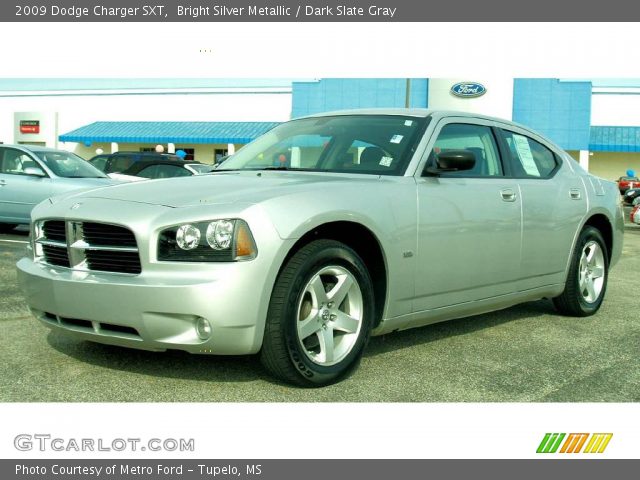 2009 Dodge Charger SXT in Bright Silver Metallic