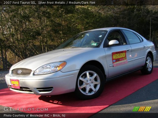2007 Ford Taurus SEL in Silver Frost Metallic
