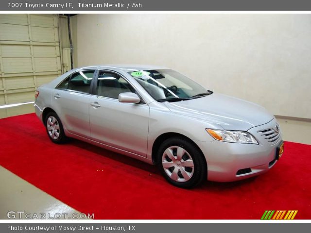 2007 Toyota Camry LE in Titanium Metallic