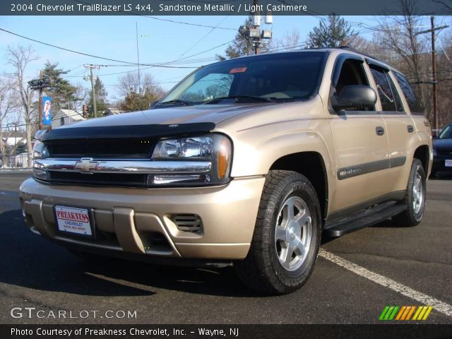 2004 Chevrolet TrailBlazer LS 4x4 in Sandstone Metallic