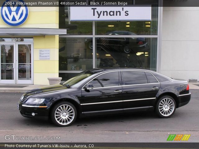 2004 Volkswagen Phaeton V8 4Motion Sedan in Black