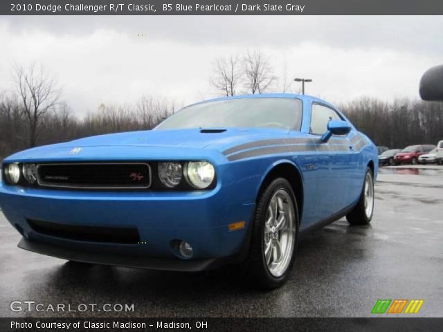 2010 Dodge Challenger R/T Classic in B5 Blue Pearlcoat