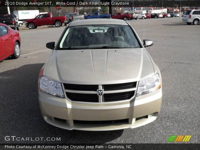 2010 Dodge Avenger SXT in White Gold