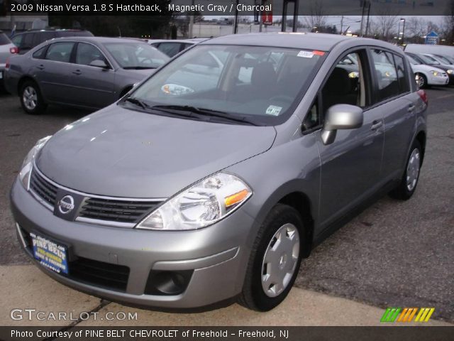2009 Nissan Versa 1.8 S Hatchback in Magnetic Gray