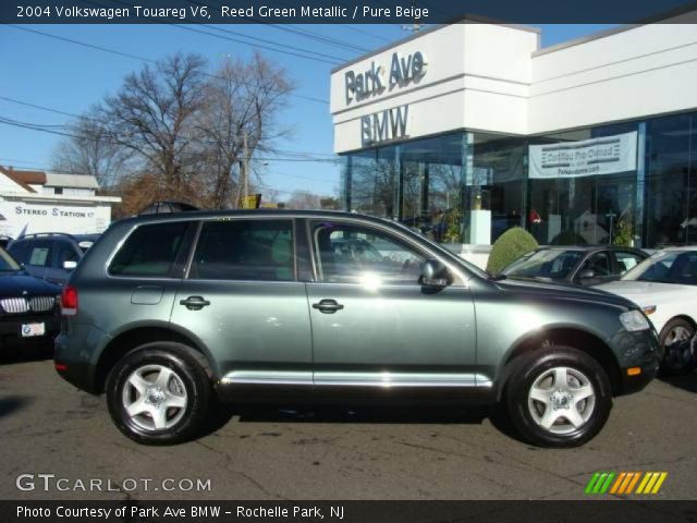 2004 Volkswagen Touareg V6 in Reed Green Metallic