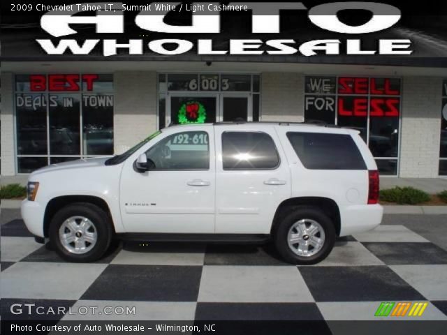 2009 Chevrolet Tahoe LT in Summit White