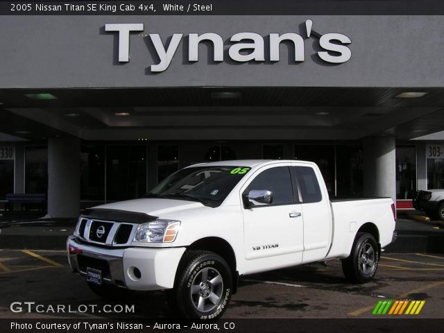 2005 Nissan Titan SE King Cab 4x4 in White