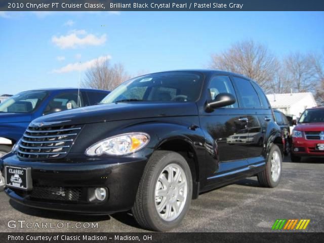 2010 Chrysler PT Cruiser Classic in Brilliant Black Crystal Pearl