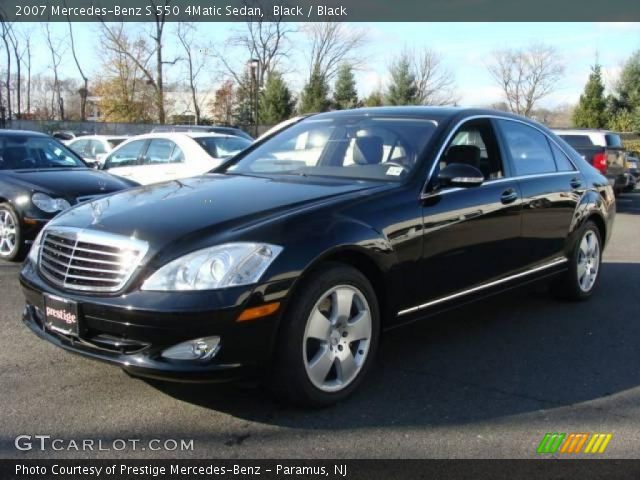 2007 Mercedes-Benz S 550 4Matic Sedan in Black