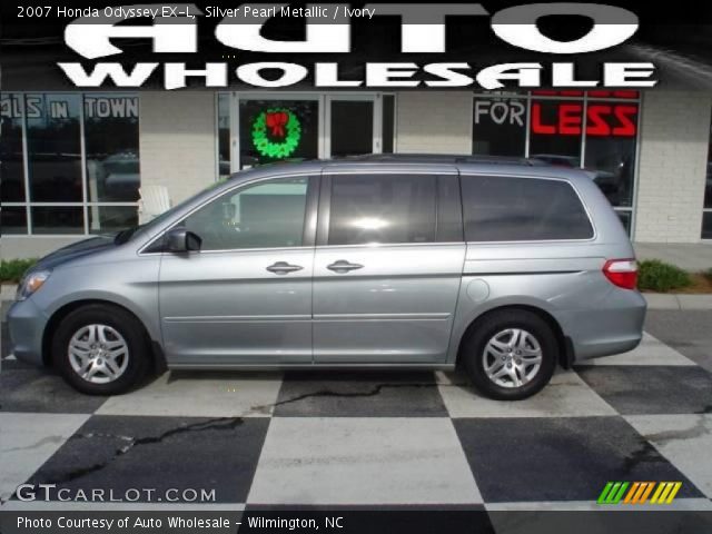 2007 Honda Odyssey EX-L in Silver Pearl Metallic