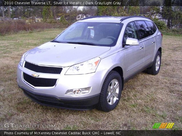 2010 Chevrolet Traverse LT in Silver Ice Metallic