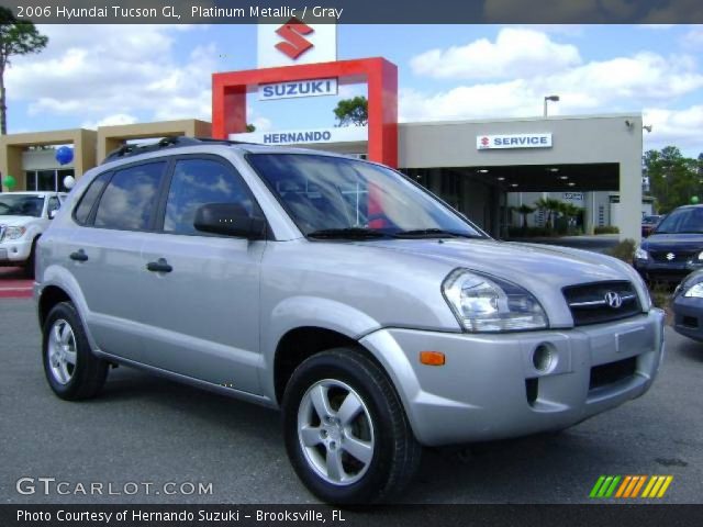 2006 Hyundai Tucson GL in Platinum Metallic