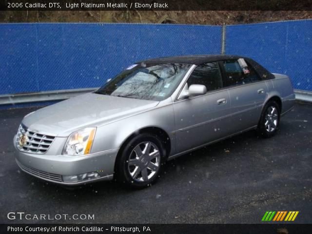 2006 Cadillac DTS  in Light Platinum Metallic