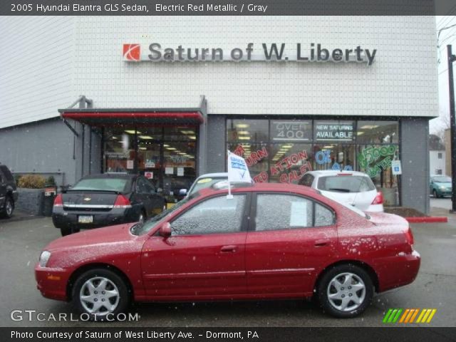 2005 Hyundai Elantra GLS Sedan in Electric Red Metallic