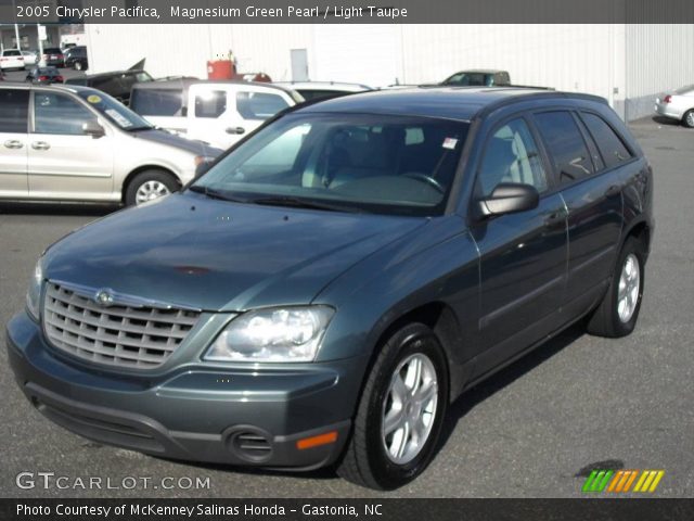 2005 Chrysler Pacifica  in Magnesium Green Pearl