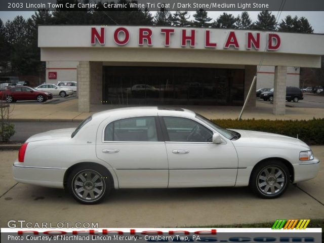 2003 Lincoln Town Car Cartier in Ceramic White Tri Coat