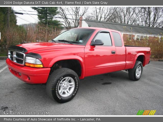2004 Dodge Dakota SXT Club Cab 4x4 in Flame Red