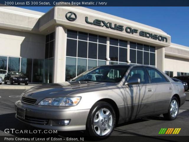 2000 Lexus ES 300 Sedan in Cashmere Beige Metallic