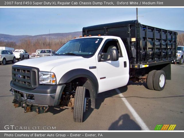 2007 Ford F450 Super Duty XL Regular Cab Chassis Dump Truck in Oxford White