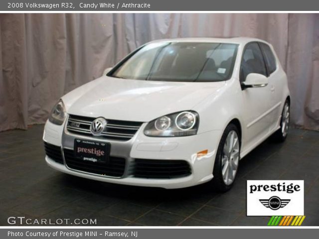 2008 Volkswagen R32  in Candy White