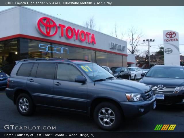 2007 Toyota Highlander V6 4WD in Bluestone Metallic