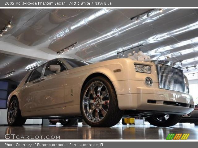 2009 Rolls-Royce Phantom Sedan in Arctic White