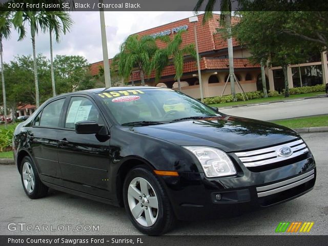 2007 Ford Fusion SE in Black