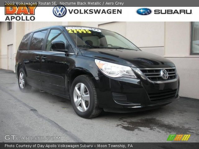 2009 Volkswagen Routan SE in Nocturne Black Metallic
