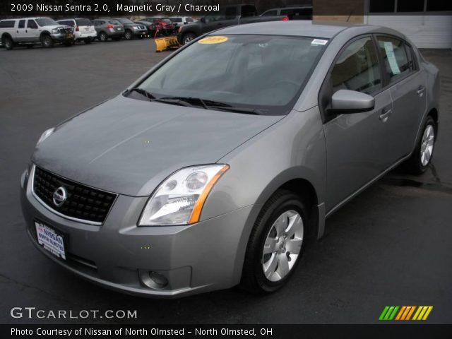 2009 Nissan Sentra 2.0 in Magnetic Gray