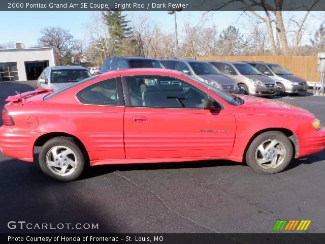 2000 Pontiac Grand Am SE Coupe in Bright Red